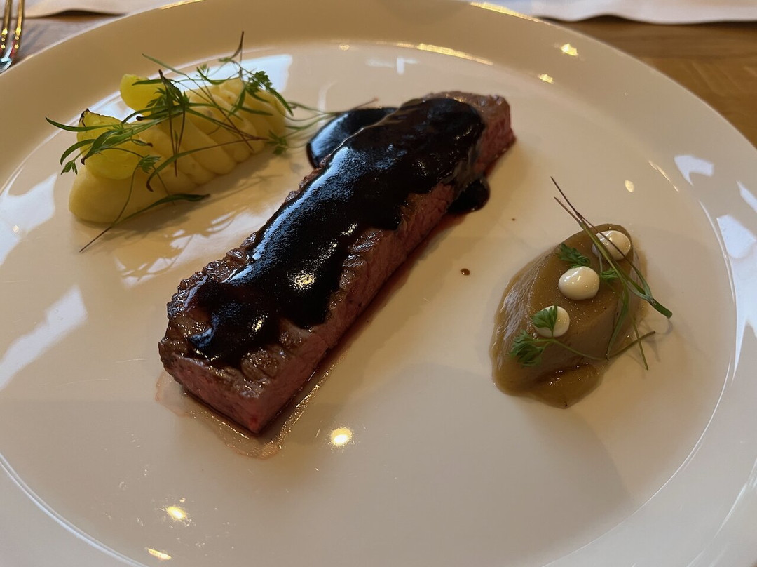 Restaurant 12