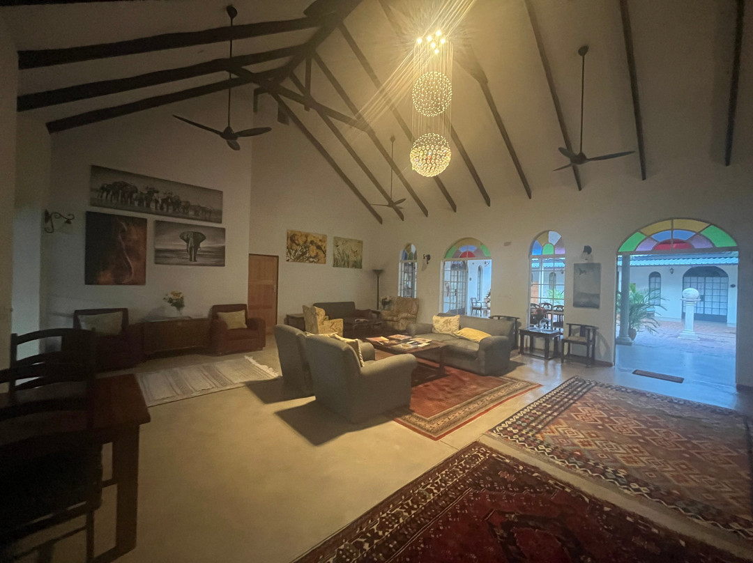 The Courtney Lodge主图