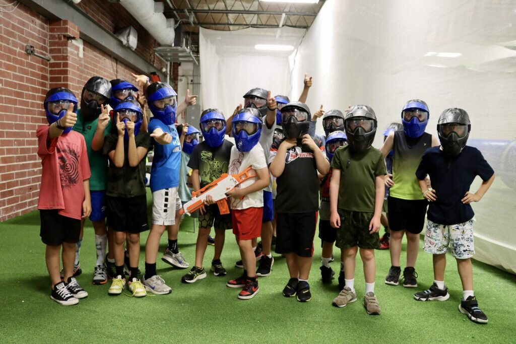 Castle Hayne旅游景点-Crossfire Entertainment