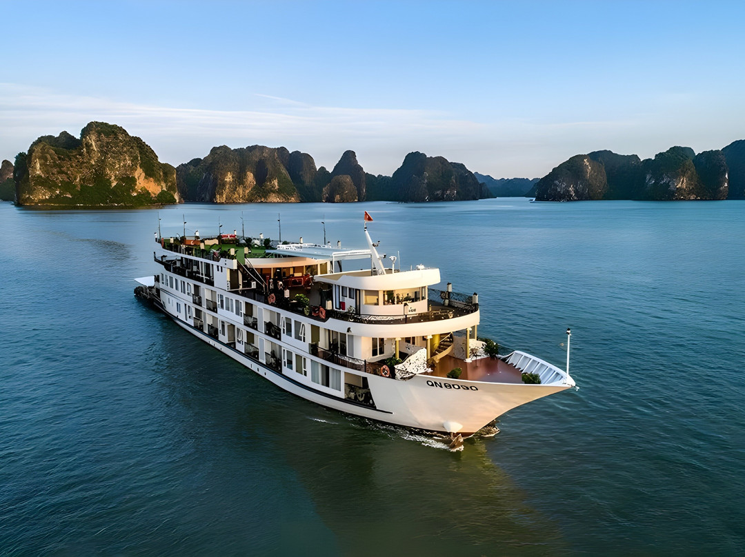 Verdure Lotus Grandeur Cruise