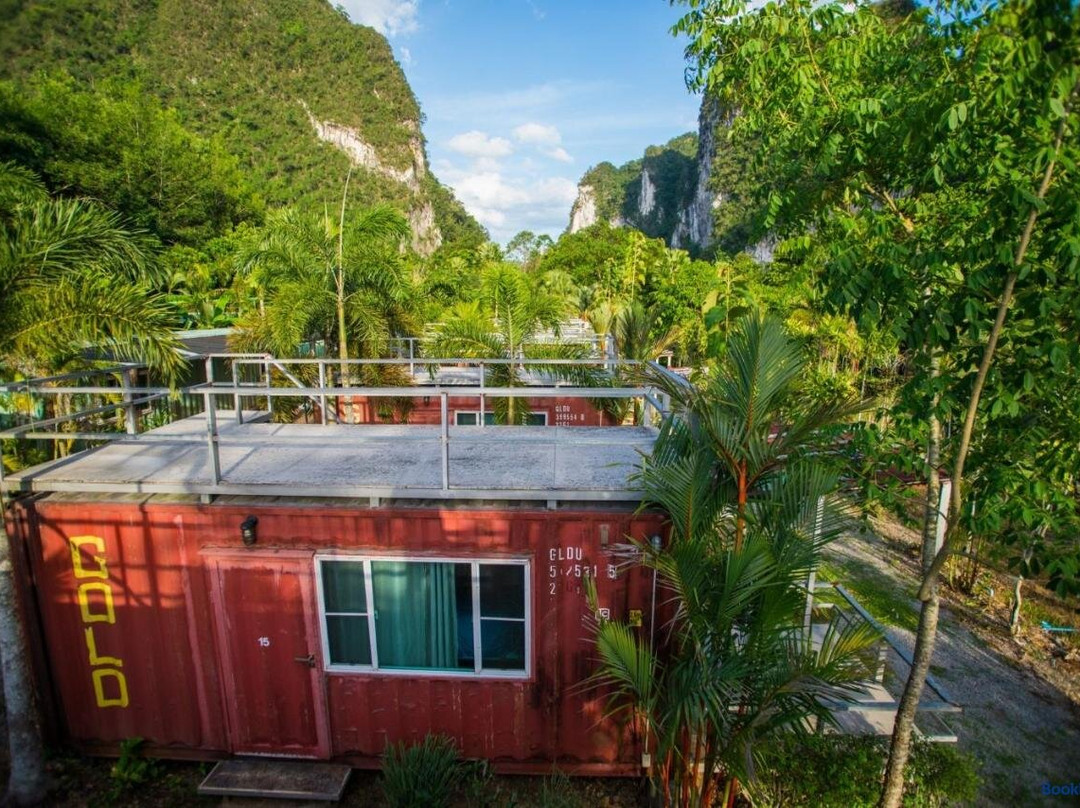 The Camper Lodge, Khao Sok