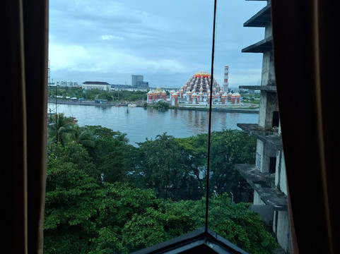 Almadera Hotel Makassar主图