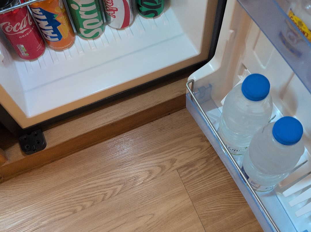 康斯坦丁诺雅典娜海滩酒店主图