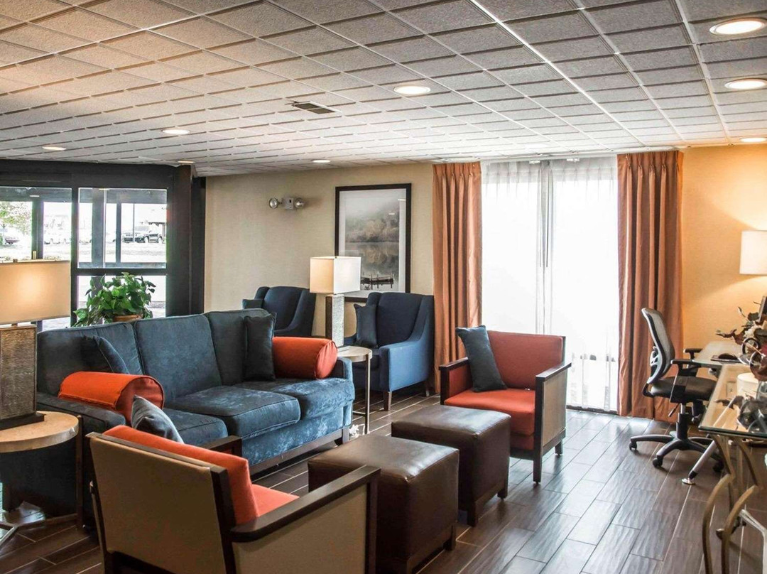 沃伦县酒店住宿-Quality Inn