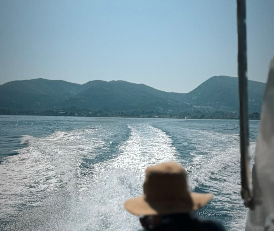 Explore Zakynthos luxury private services.-扎金索斯镇必去景点