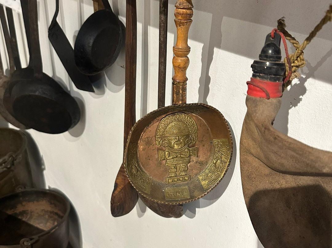 Museo Las Ayalgas de Silviella-Belmonte de Miranda必去景点