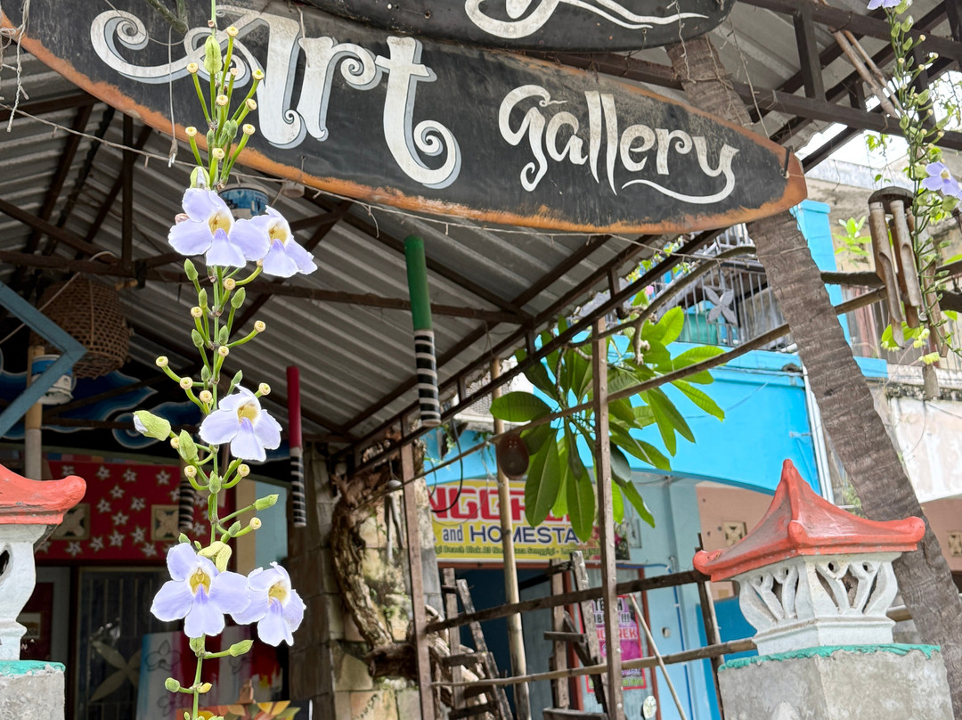 Mentez Art Gallery-Senggigi必去景点