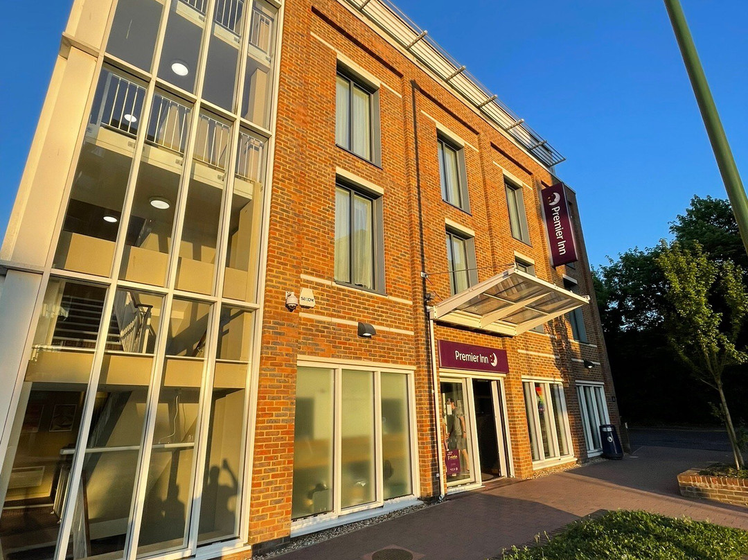 Premier Inn Haywards Heath hotel主图
