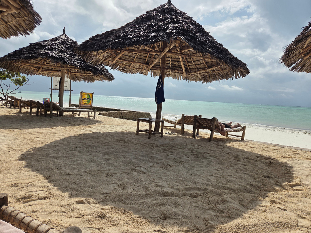 单桅帆船酒店主图