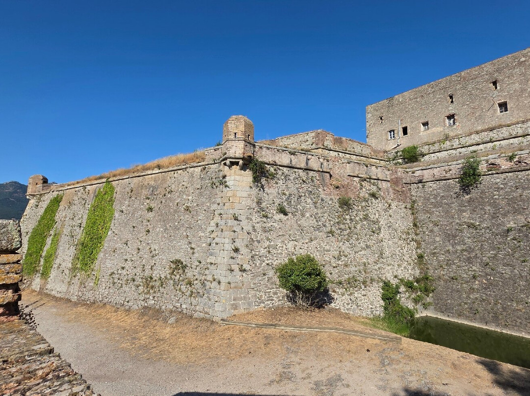 Fort de Bellegarde-Le Perthus必去景点