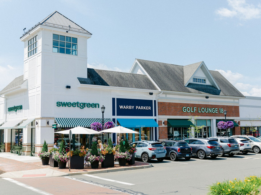 The Shoppes at Farmington Valley-Canton必去景点