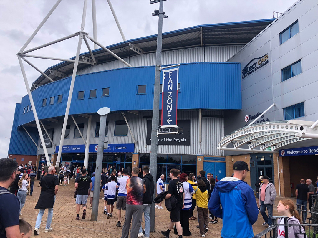 Madejski Stadium-雷丁必去景点