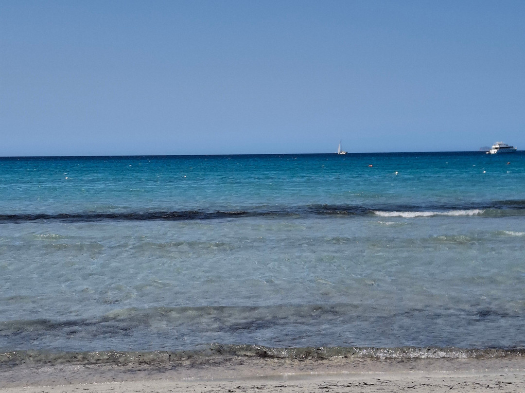 Butterfly Beach Club-Porto Pino必去景点