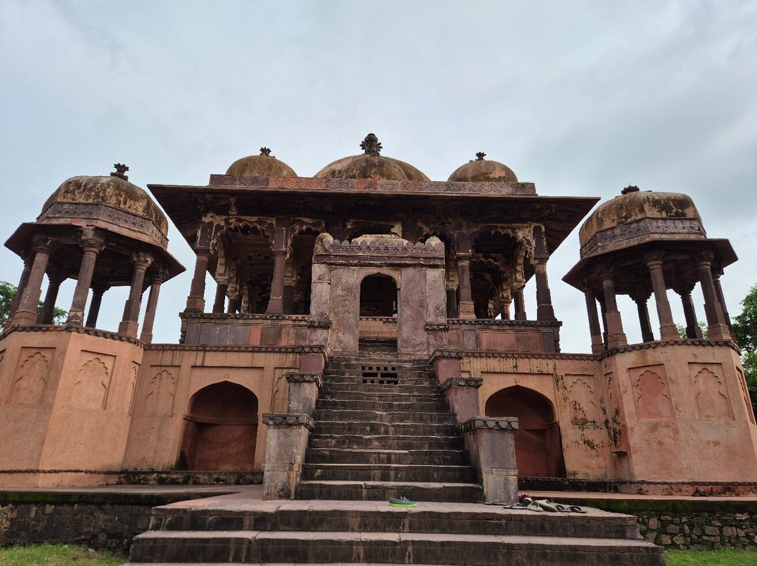 Ganesh Temple-瑟瓦伊马托布尔必去景点