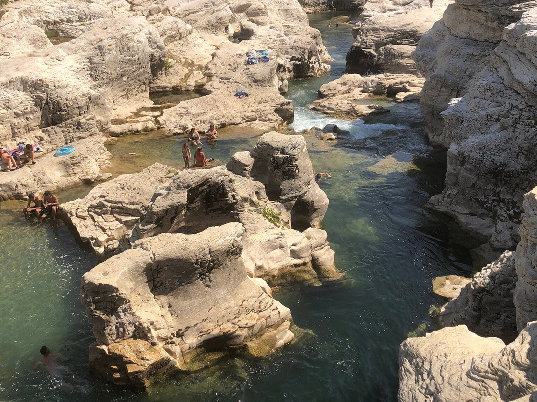 Cascades Du Sautadet-La Roque-sur-Ceze必去景点