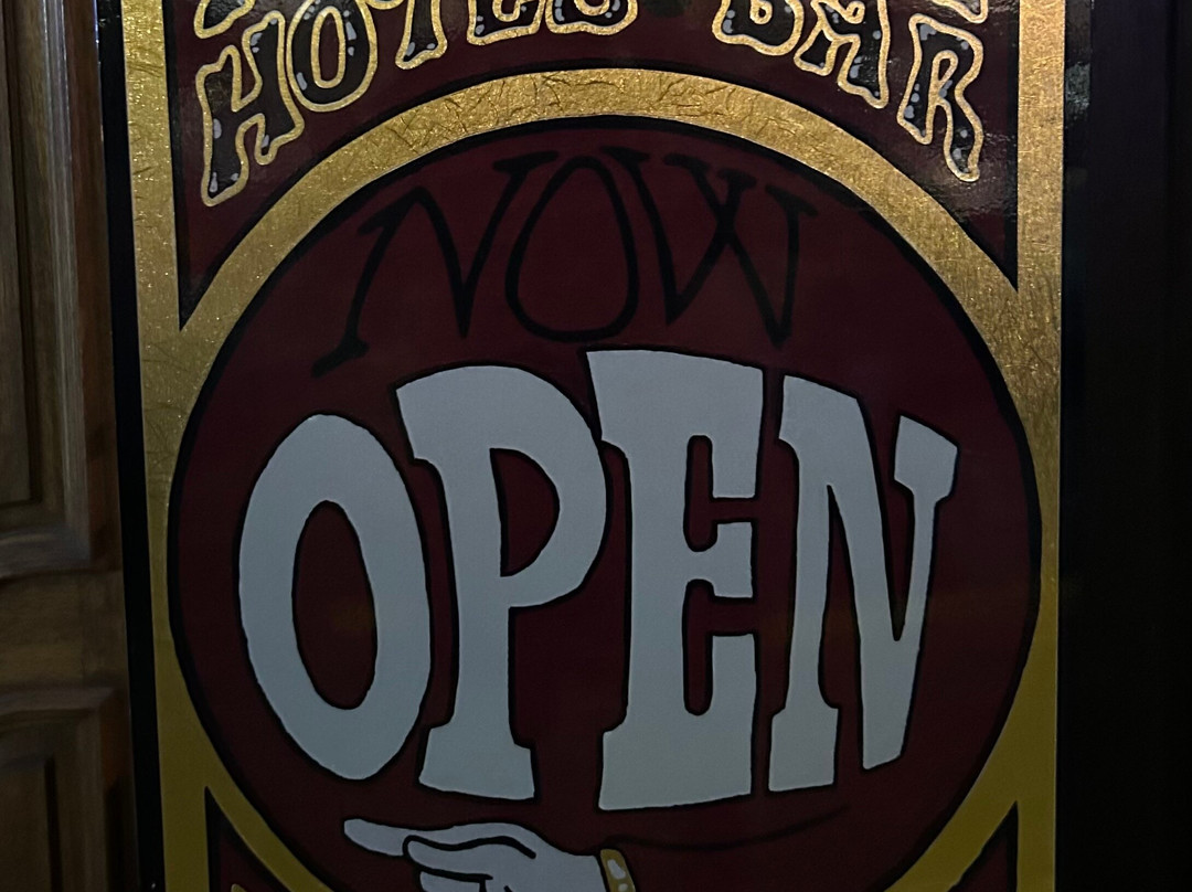 阿拉斯加酒店及酒吧主图