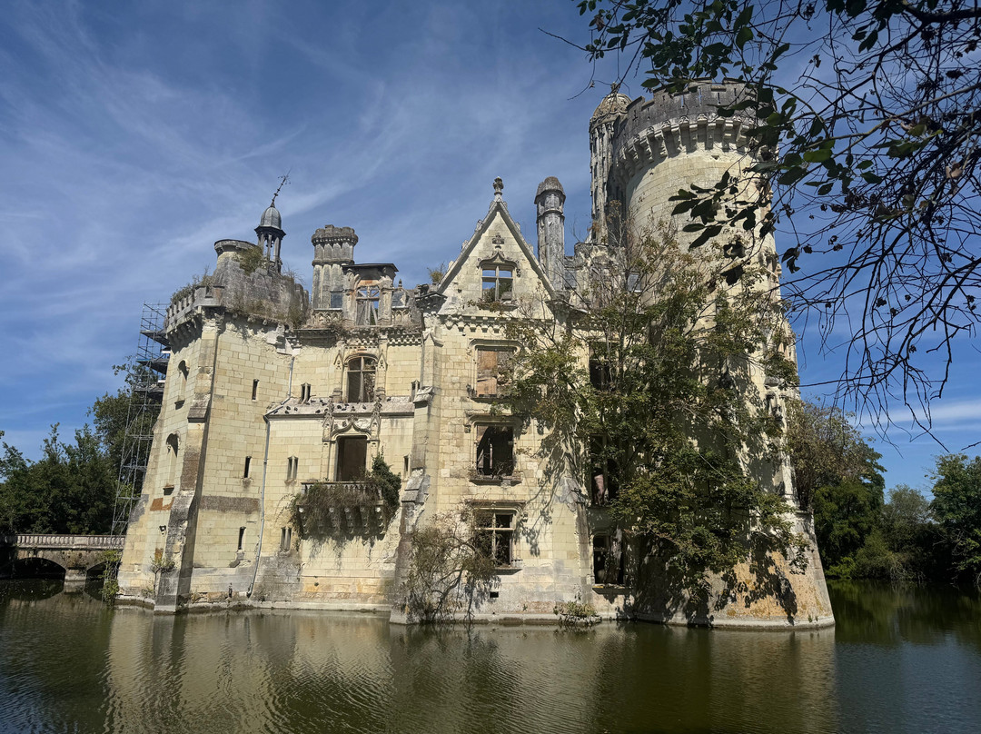 Château de la Mothe Chandeniers-Les Trois-Moutiers必去景点