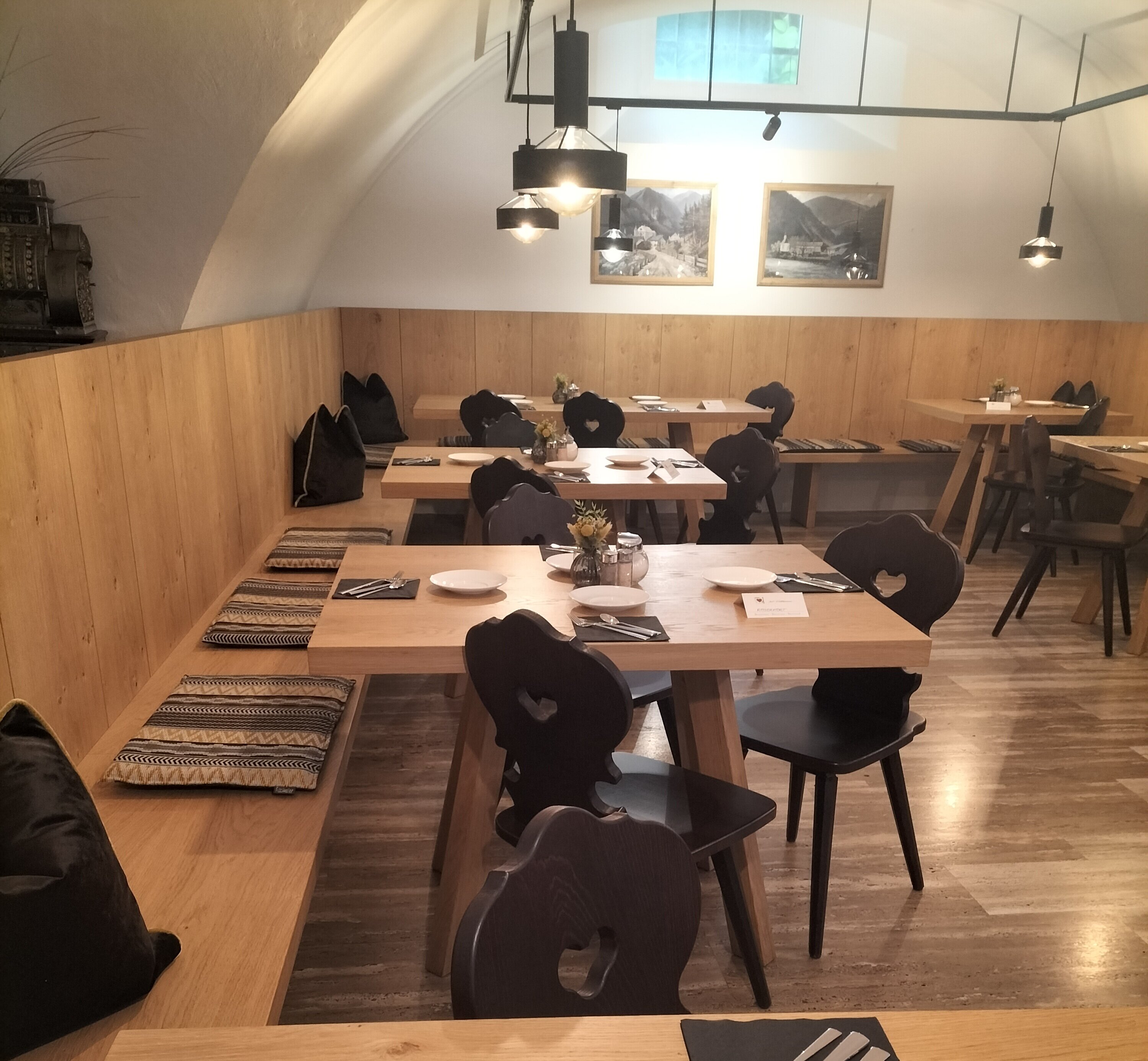 萨肯可雷梅酒店-官方