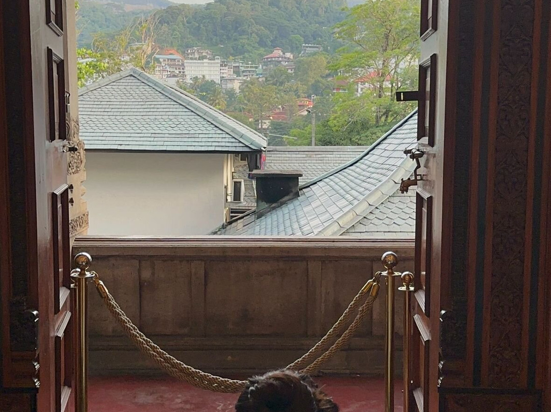 Michelle Tours-康提必去景点