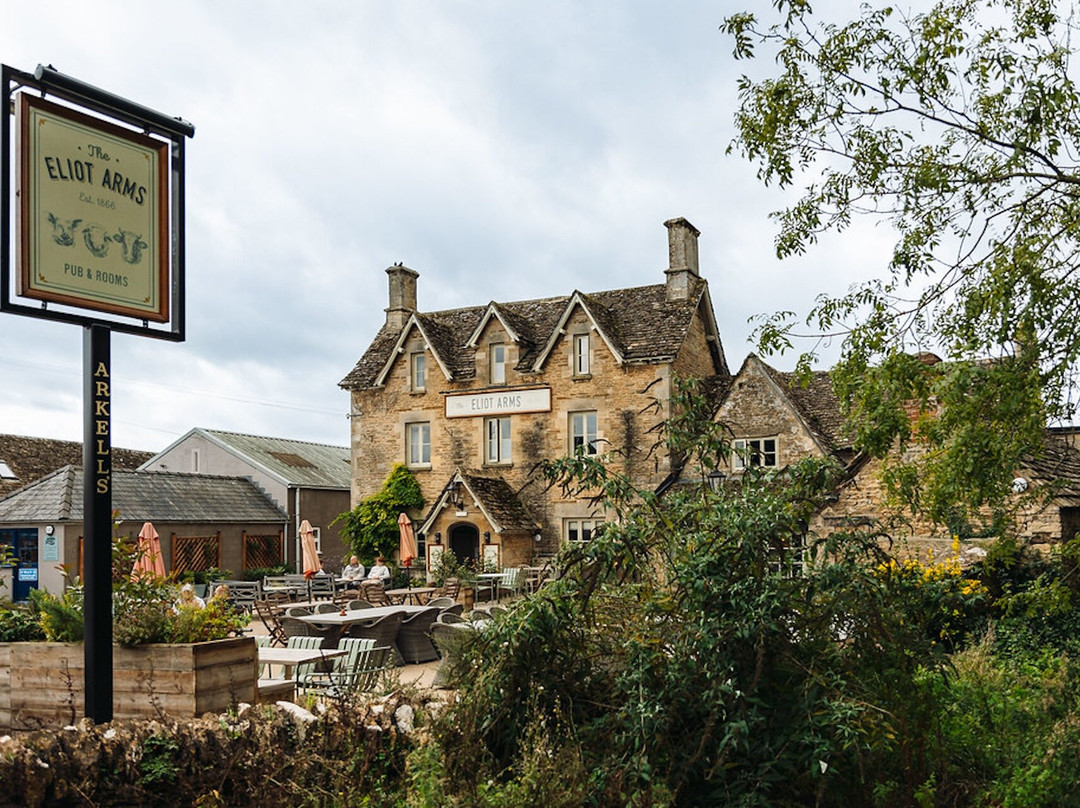 The Eliot Arms Hotel主图