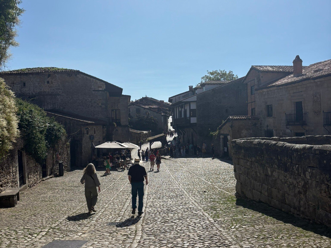 Casco Histórico De Santillana Del Mar-海边的散提亚拿必去景点