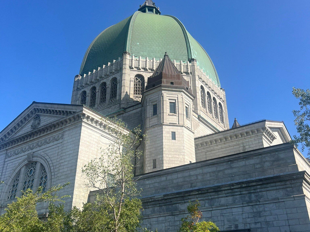 Native Tours-蒙特利尔必去景点