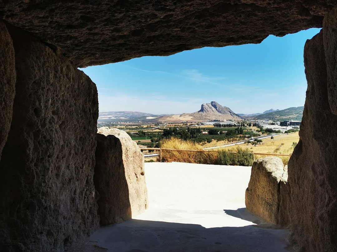 Dolmenes de Antequera-安特克拉必去景点
