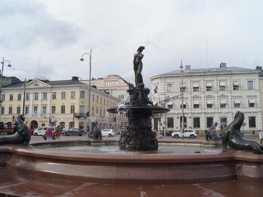 波罗的海的女儿雕像-赫尔辛基必去景点