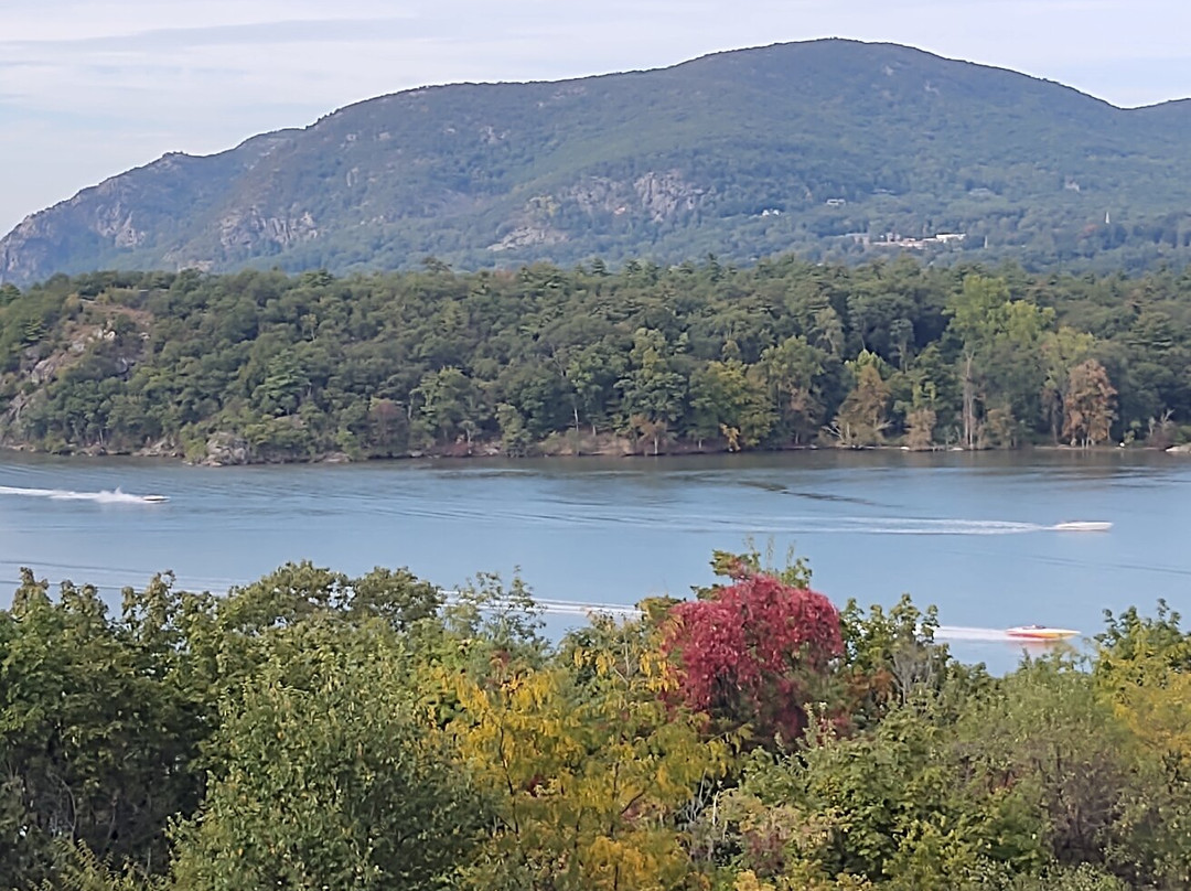 West Point Tours-海兰福尔斯必去景点