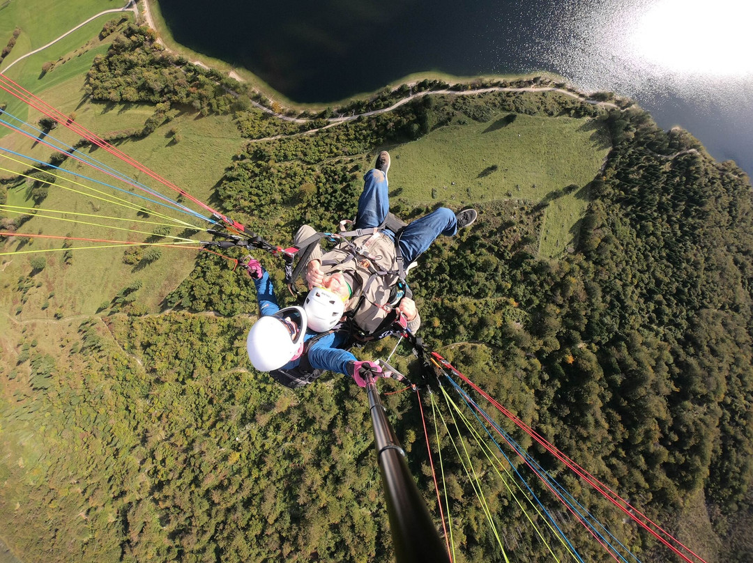 Loop Team Tandem Paragliding Bohinj-博希尼湖必去景点