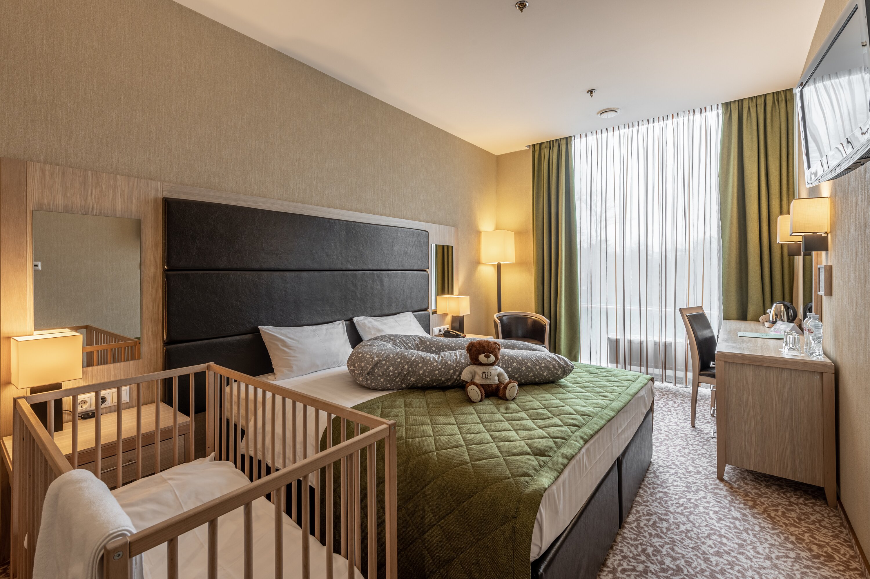 新彼得霍夫酒店-客卧