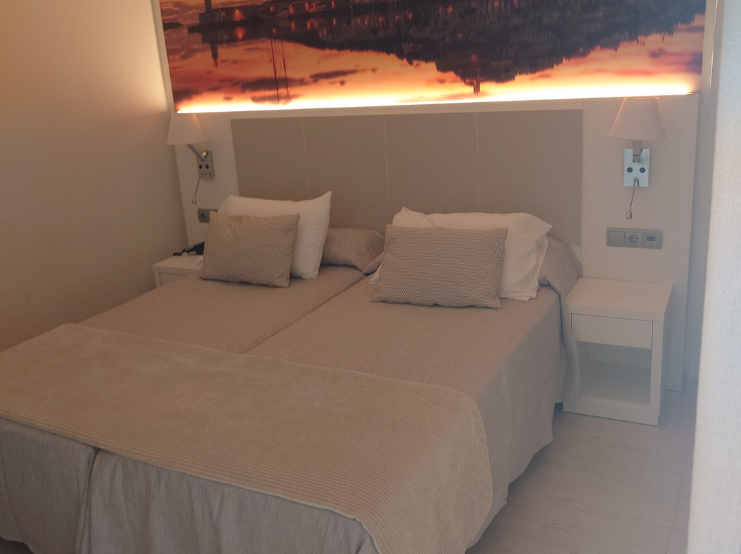 Invisa Hotel Ereso主图