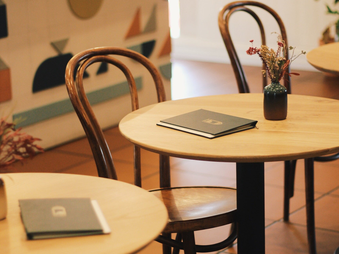 Honest Chocolate Cafe