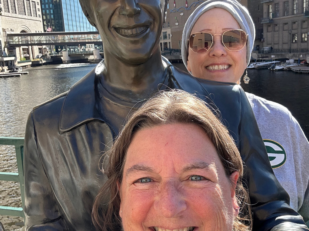 Bronze Fonz-密尔沃基必去景点