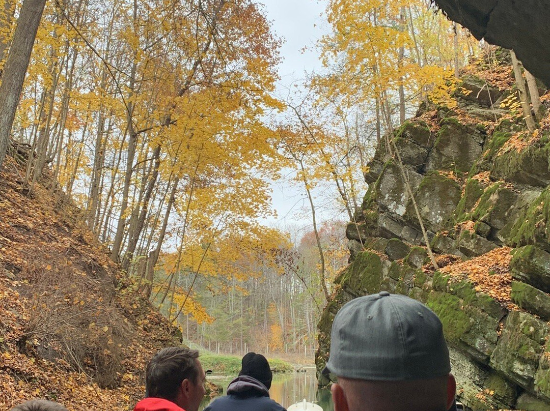 Penn's Cave & Wildlife Park-中心大厅必去景点