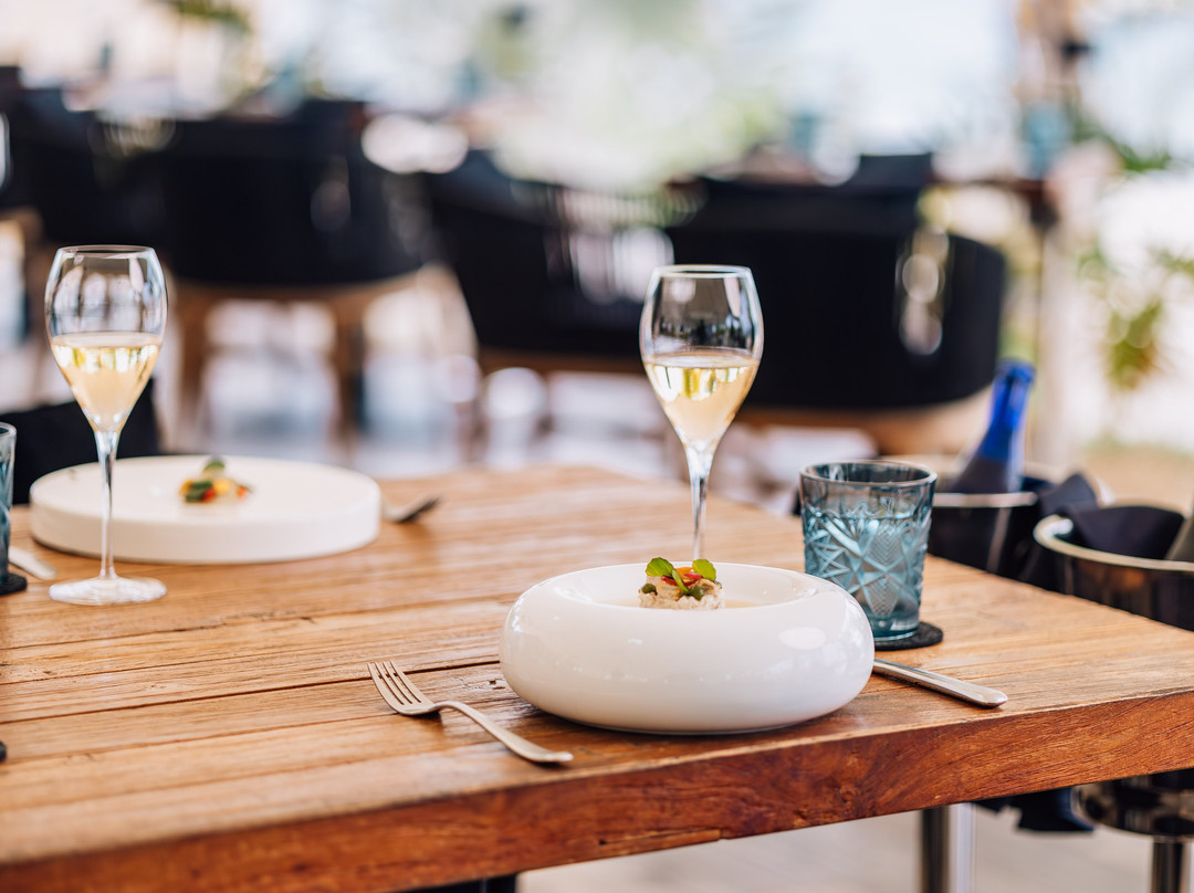 Biña Restaurant & Bar