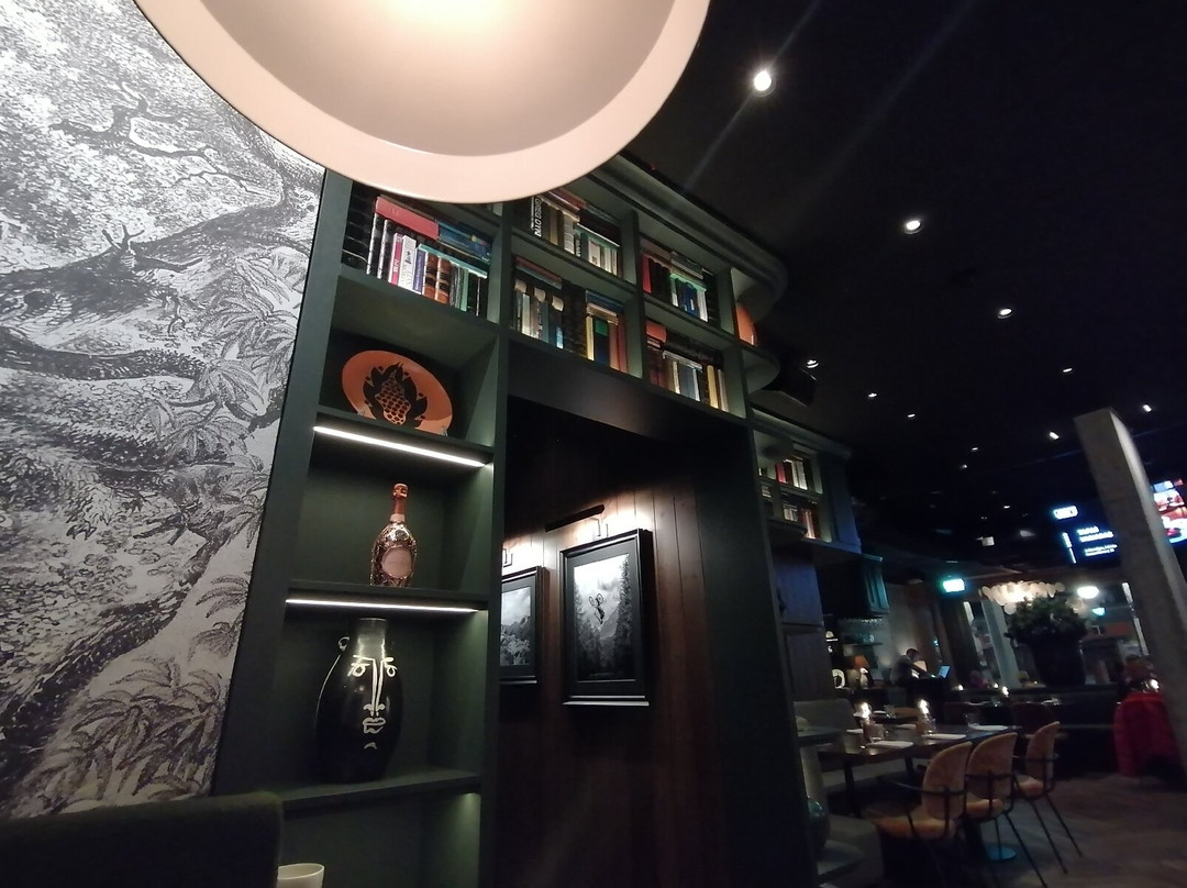 Jody's Restaurant & Bar