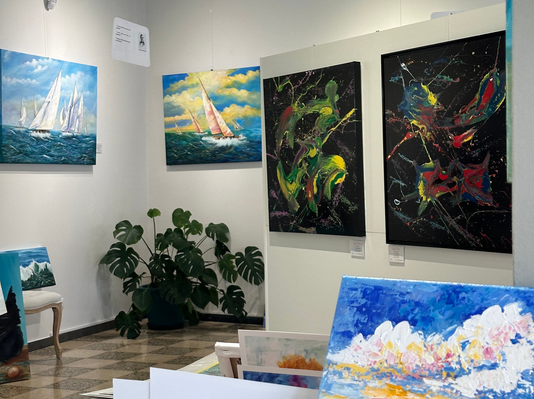 Galeria Raiz D' Arte-法罗必去景点