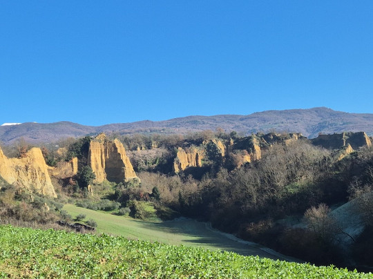 Balze del Valdarno-雷杰洛必去景点