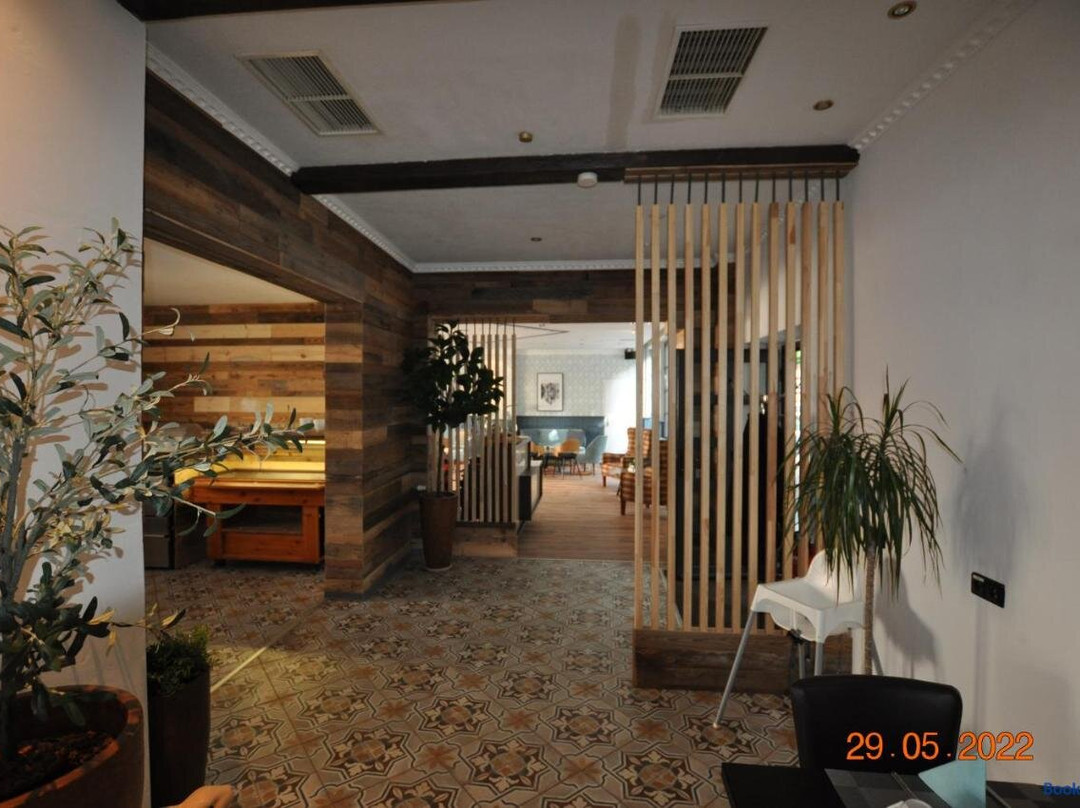 Gross Pinnow酒店住宿-Parkhotel Schwedt