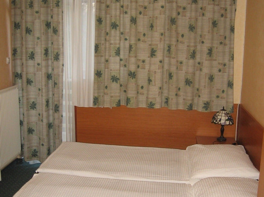 阿诺德酒店主图