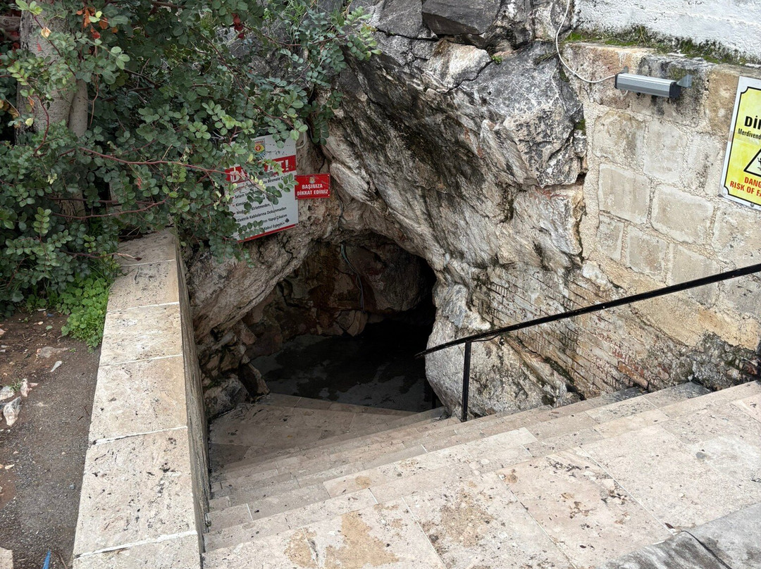 Eshab-i Kehf Cave Mosque-Tarsus必去景点