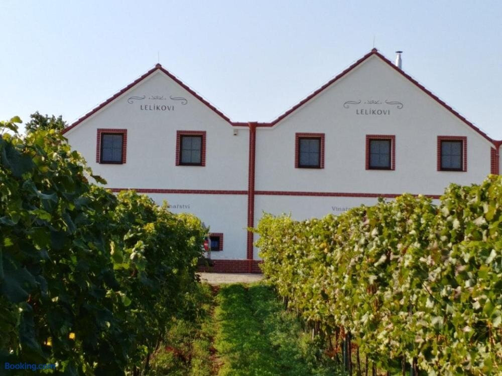 Penzion & Vinarstvi Lelikovi
