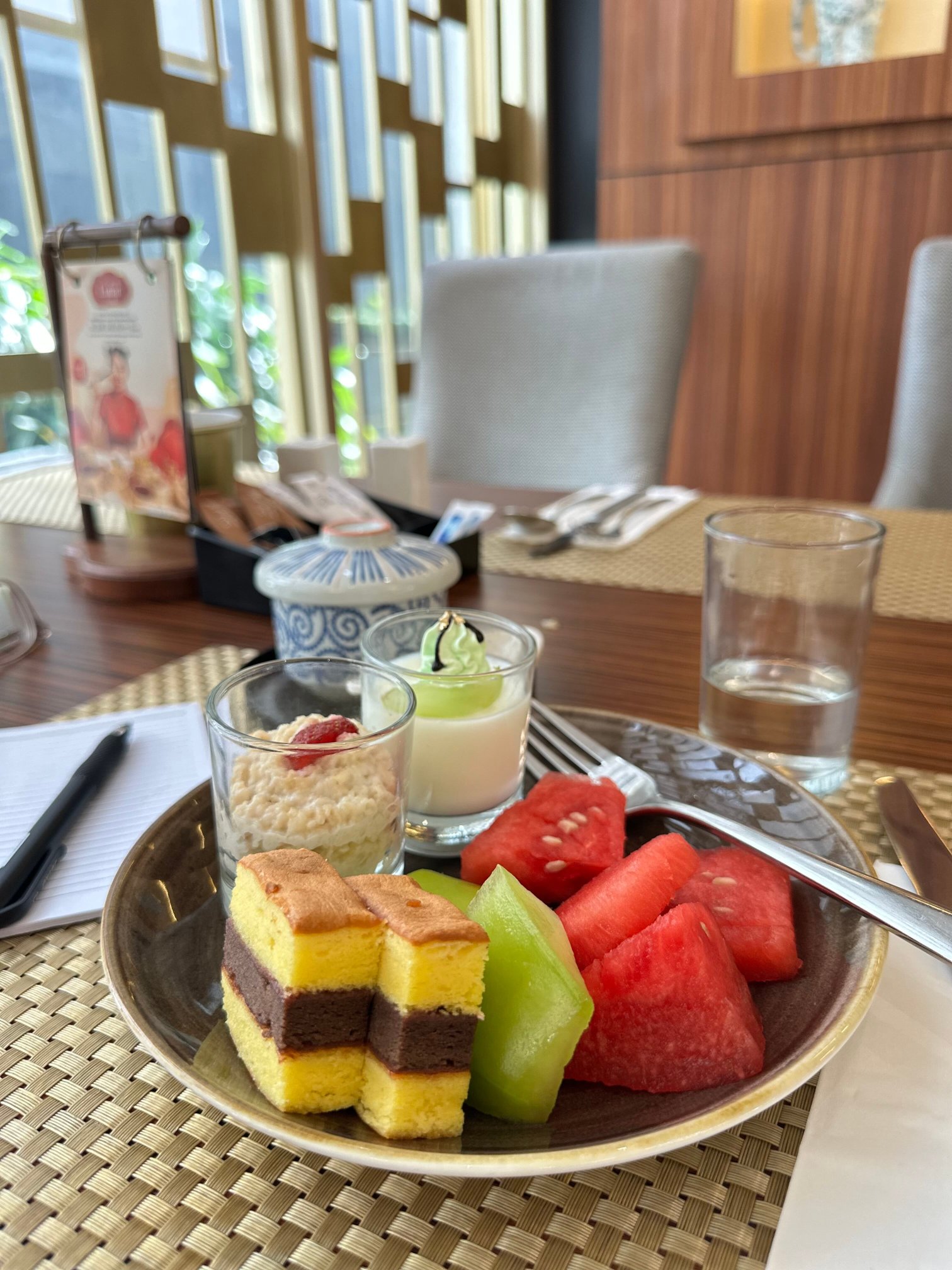 Whiz Luxe Hotel Spazio Surabaya-官方