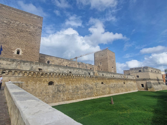 Castello Normanno Svevo-巴里必去景点
