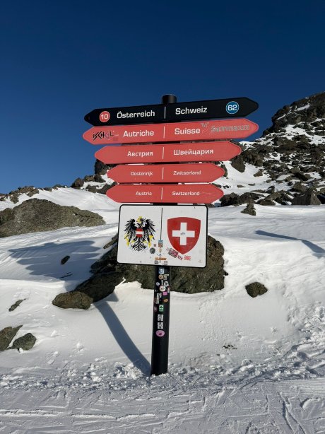 蒙塔那拉酒店-官方