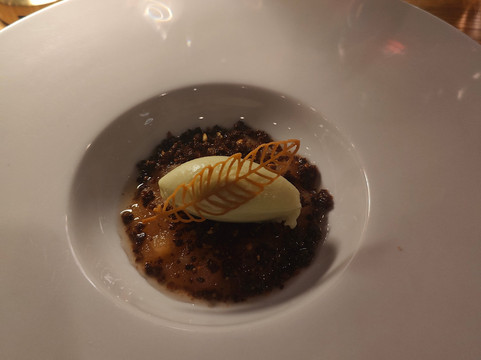 Restaurant Podium By Mest