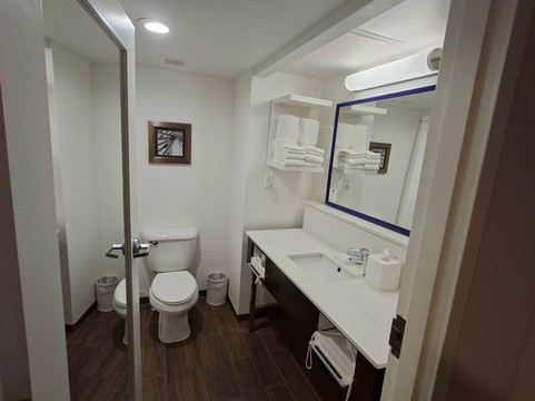 邓弗里斯/匡蒂科欢朋酒店主图