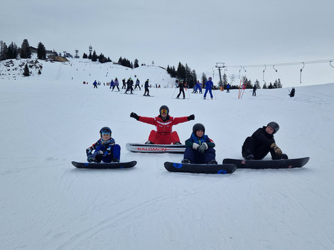 Skischule Rot Weiß Rot-圣约翰彭高/阿尔卑斯山村必去景点