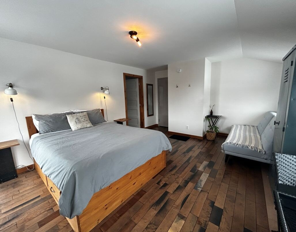 勒佩尔舒瓦酒店主图